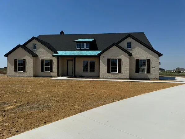 2213 Continent St, Krum, TX 76249