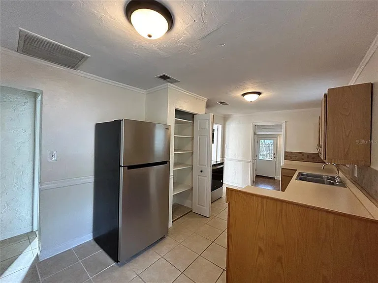 3304 NW 20th St — Photo 19