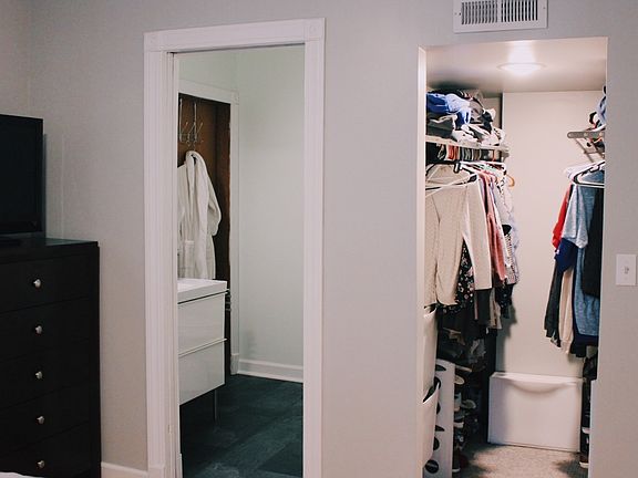 Bathroom & Closet