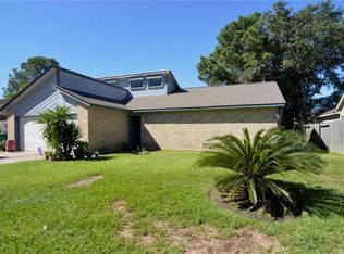 4522 Albatross Dr, Seabrook, TX 77586