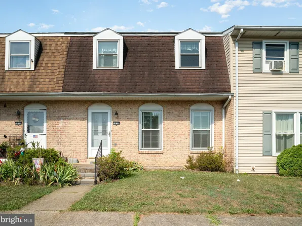 1838 Mary Ln, Carlisle, PA 17013