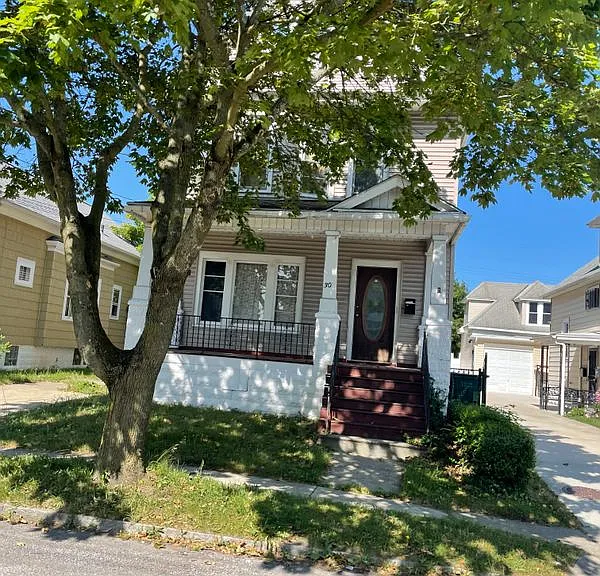 30 Blake St #LOWER — Photo 1
