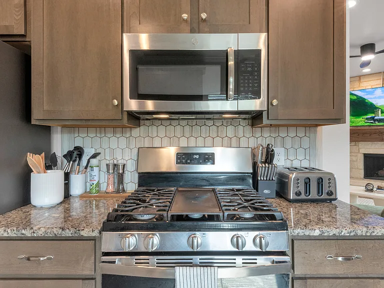 500 Prairie Meadow Dr — Photo 17