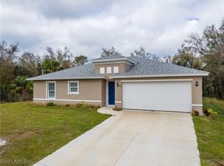 3267 N Chamberlain Blvd, North Port, FL 34286