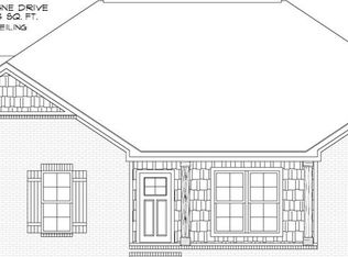 211 Daphne Dr, Dothan, AL 36305