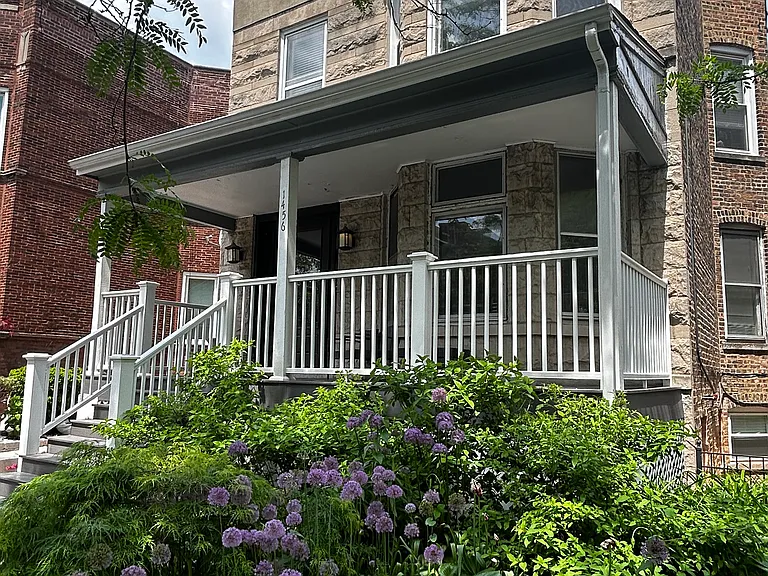 1456 W Foster Ave #G — Photo 1