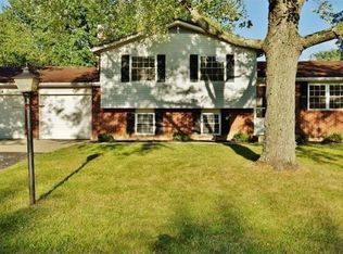 2414 Coldsprings Dr, Dayton, OH 45434