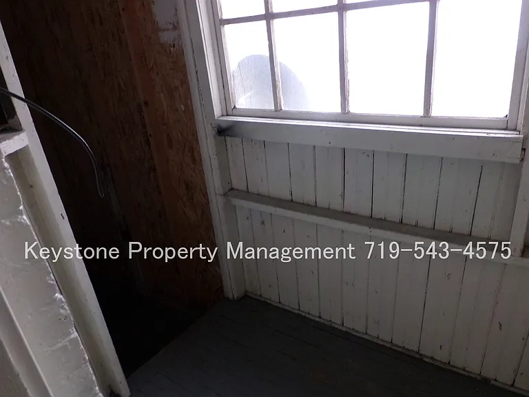 300 E 3rd St #2 — Photo 6