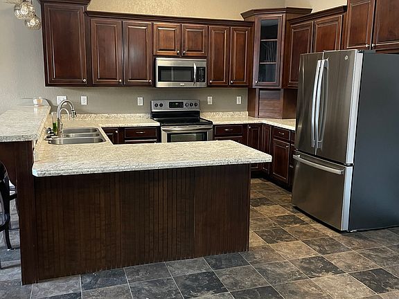 3rd image of 3251 Main St