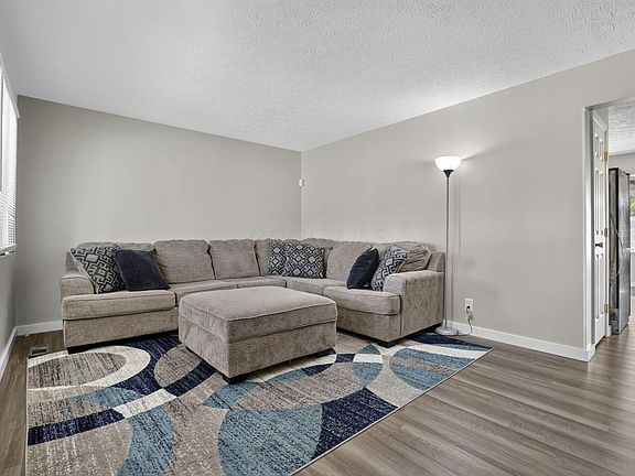 4th image of 2619 Spaatz Ave