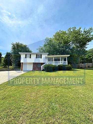 3891 Rolling Brook Cir NE Photo 1