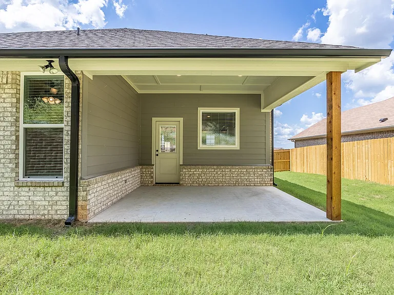 8430 Lakeway Dr — Photo 10