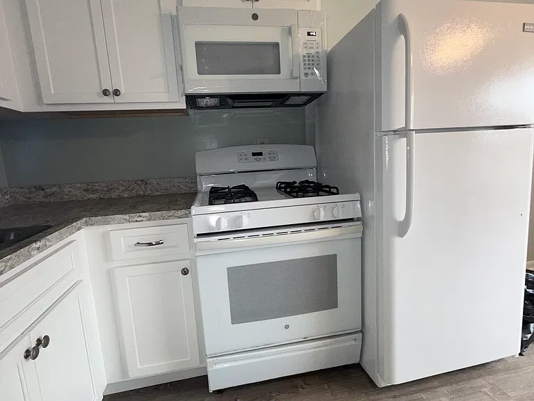 2141 Forrester Ave — Photo 10