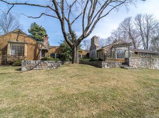 72 Woods End Rd, New Canaan, CT 06840