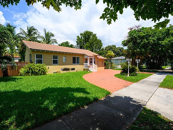 5th image of 4900 NW 10th Ave