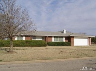 729 N 4th St, Lincoln, KS 67455