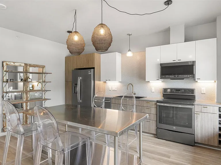 4361 S Congress Ave #129 — Photo 8