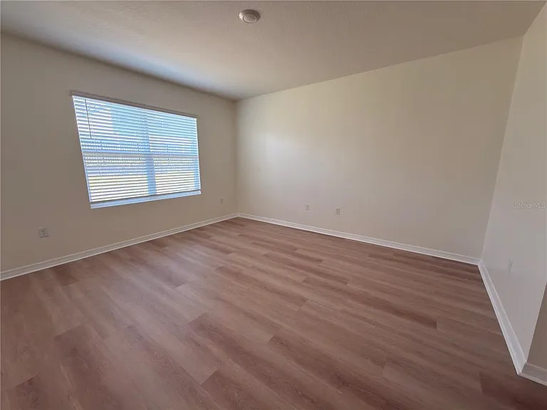 308 Sofia Ln — Photo 26