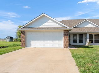 410 W Andrew Dr #A, Mabank, TX 75147