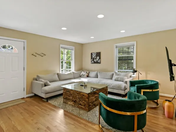 413 S Edgewood St, Arlington, VA