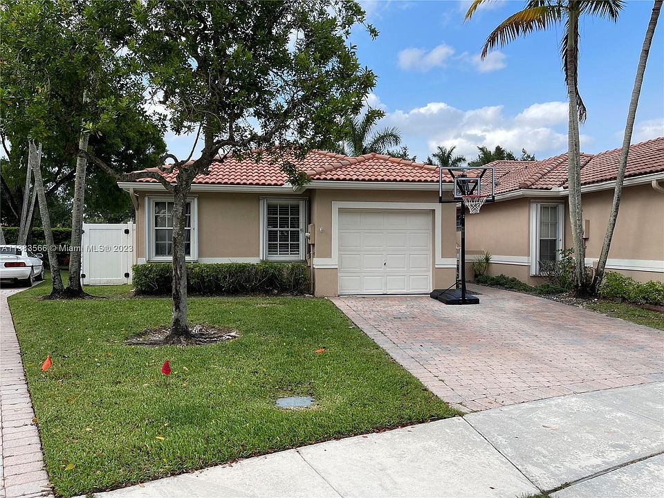 1st image of 697 NW 129th Way
