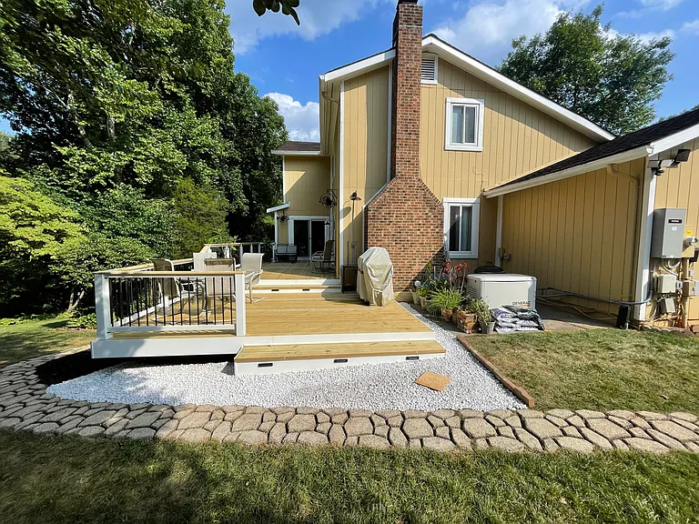 1331 Colvin Forest Dr — Photo 2