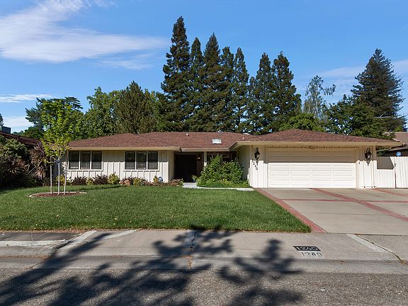 3rd image of 1240 Lantern Ct