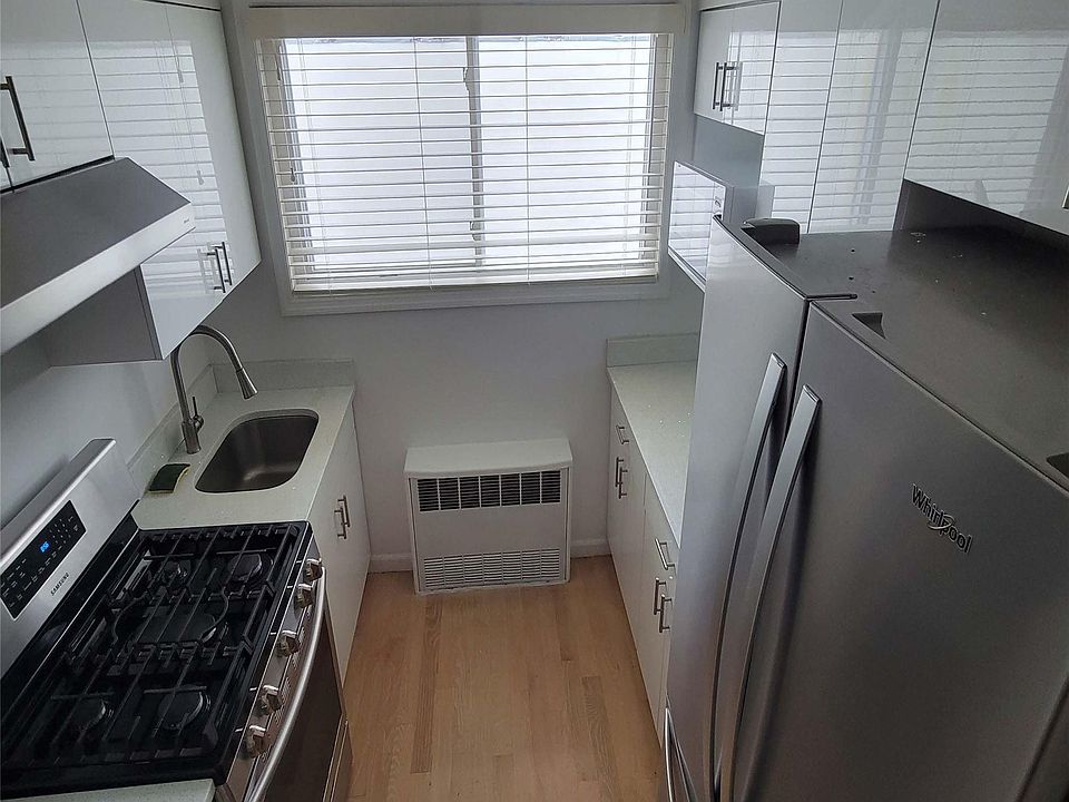 1st image of 14-16 111th St
