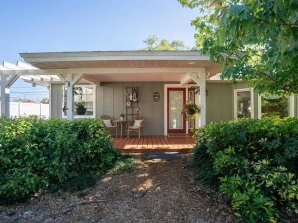 2567 CENTRAL AVENUE, CLEARWATER, FL 33764