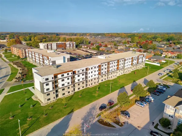 2550 Sandwich West Pkwy, Lasalle, ON