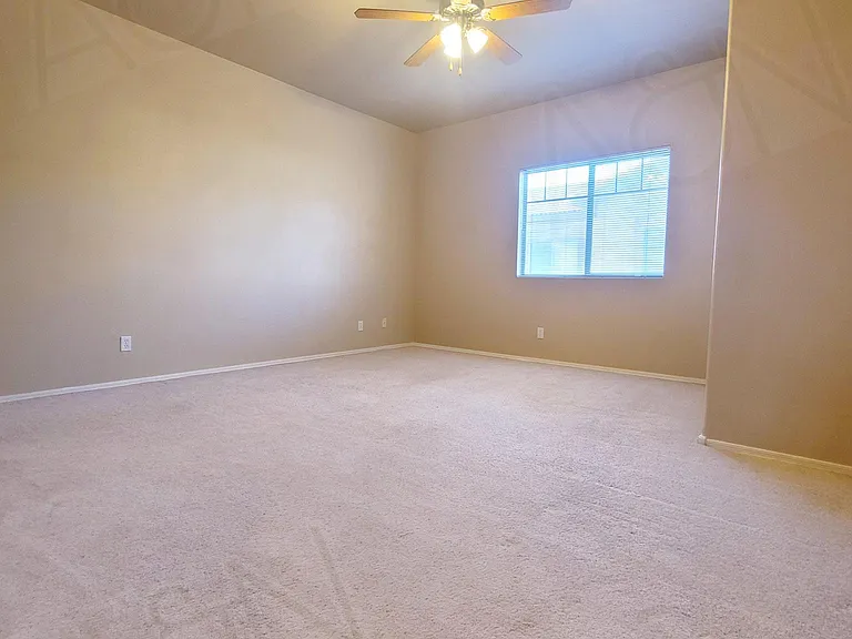 805 S Sycamore St — Photo 24