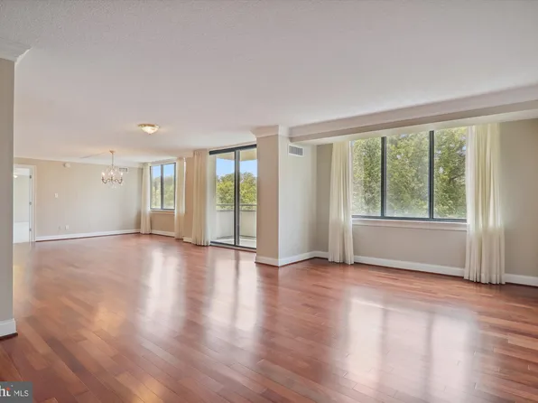 5225 Pooks Hill Rd #709-711, Bethesda, MD 20814