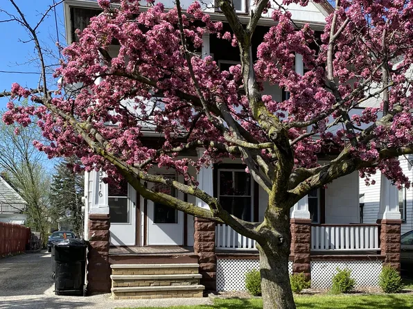 2 Bedroom 1 Bath Unit - Renovated West Side Of Cleveland, 3316 Montclair Ave #Up, Cleveland, OH 44109