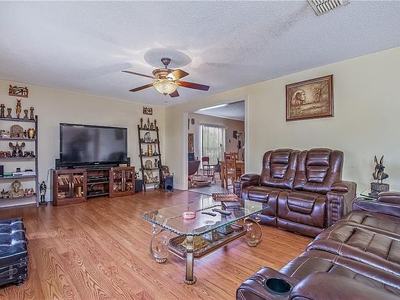 4th image of 967 Salerno Ct