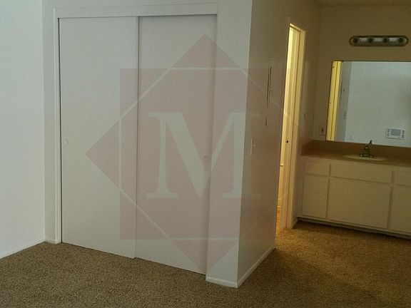 5th image of 1905 De La Vina St APT 13