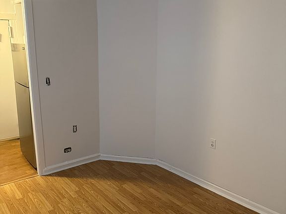 5th image of 50-66 42nd St #B1