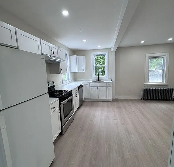 22 Fleming St #1 — Photo 6