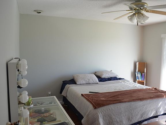 3rd image of 10423 Cartilla Ct