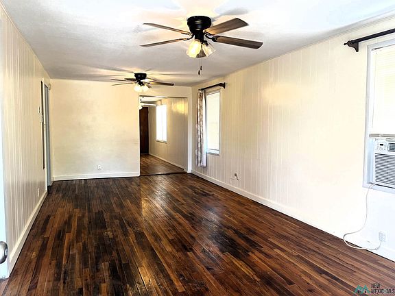 3rd image of 209 W 6th Ave