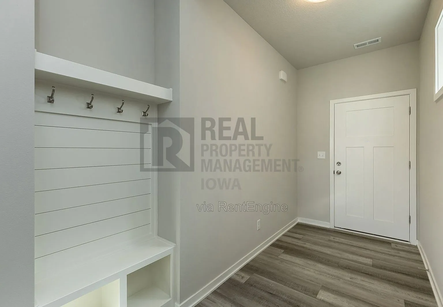 3 bed, 3.0 bath, 1473 sqft, $1,850 — Photo 3