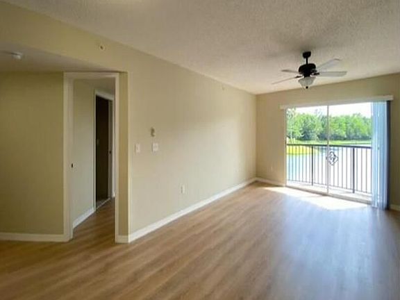 3rd image of 600 Crestwood Ct N APT 615