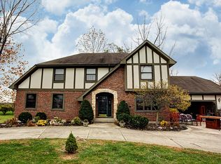 1270 Meadowlands Dr, Fairborn, OH 45324
