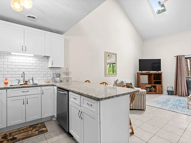 1890 Auburn Ln #29E — Photo 8