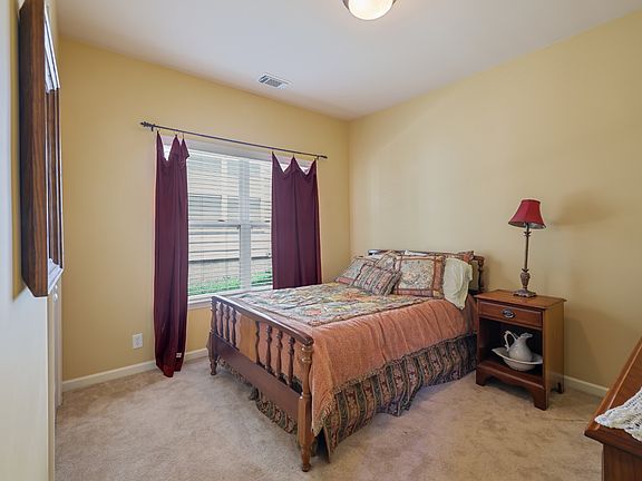 5th image of 131 Harbor Village Dr