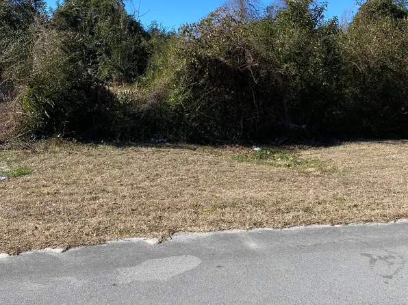 1009 Bloomfield Street, New Bern, NC 28560