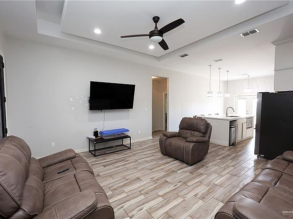 2nd image of 1213 Palazzo Dr