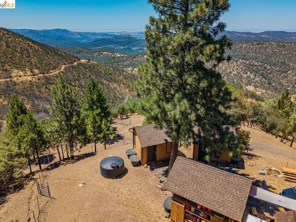 8262 Jackass Ridge Rd, Groveland, CA 95321