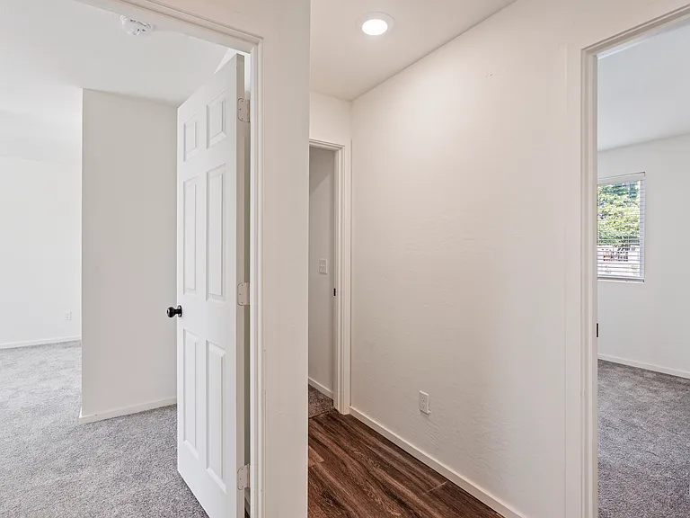 4037 S 12th St #5 — Photo 12