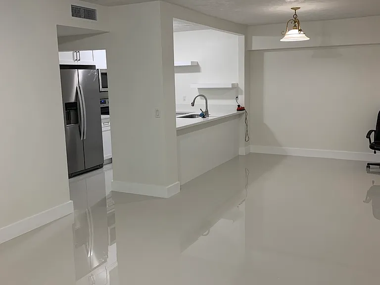 5960 SW 44th Ter — Photo 5