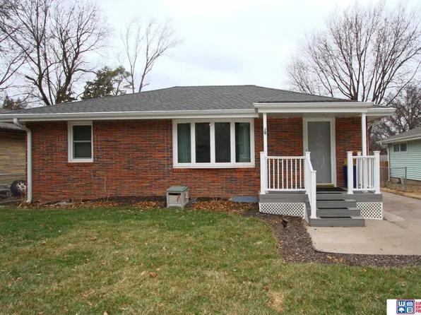 315 S 56th St, Lincoln, NE 68510